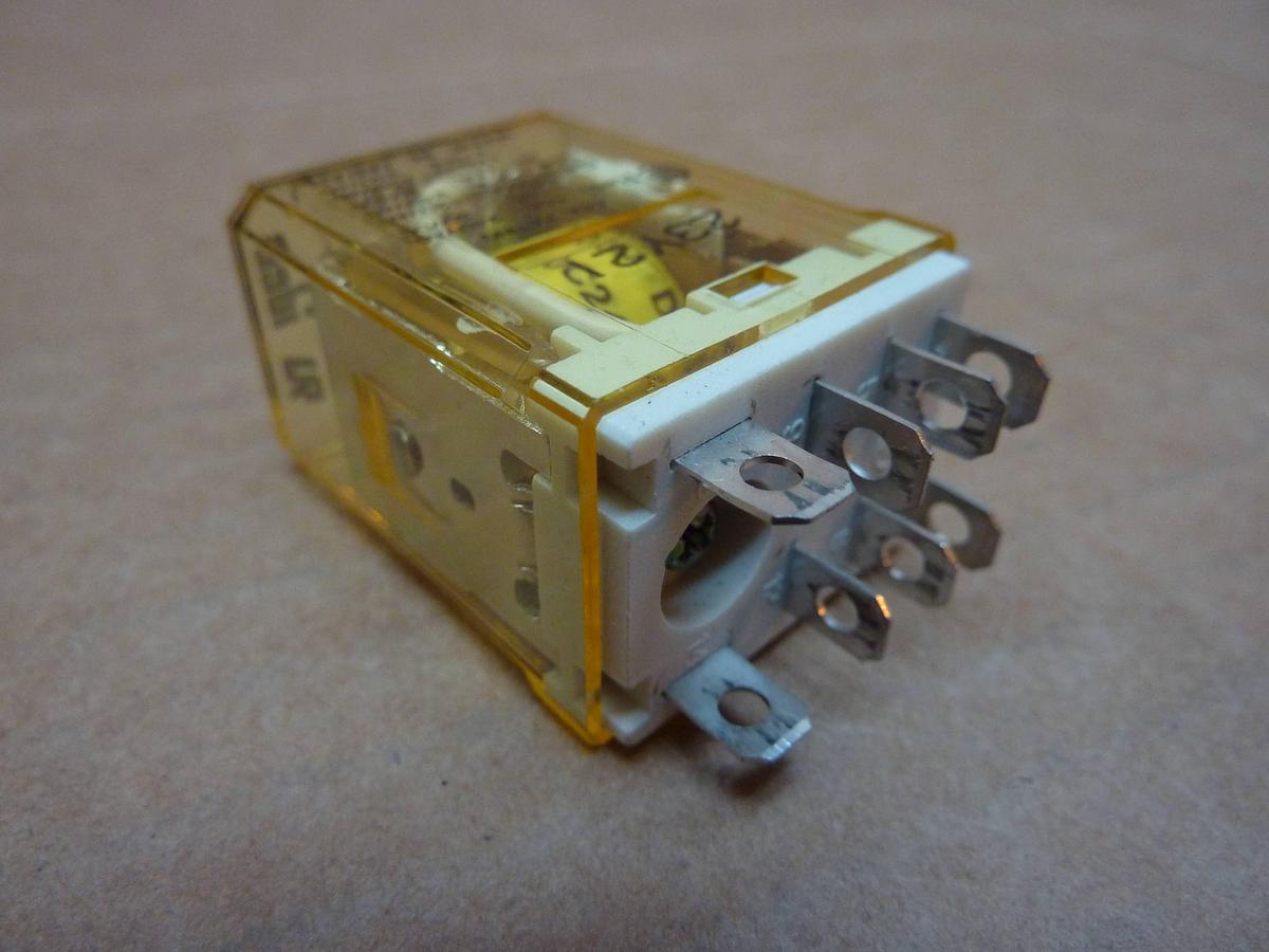 Used IDEC Relay RH2B-U Used