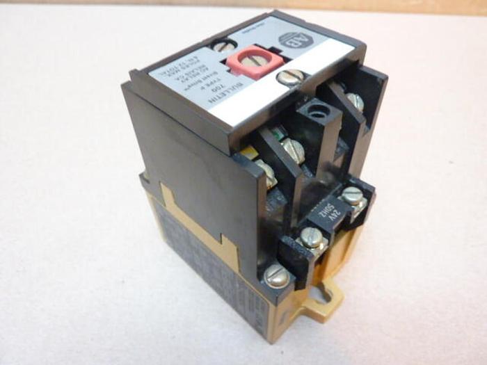 Used ALLEN BRADLEY Relay 700-P400B24 SER B #38807