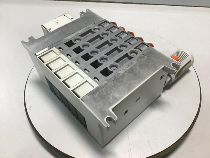 Used SMC Pneumatic Valve & Manifold VV5QC41-0503TFD #115106
