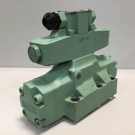 Used YUKEN Valve DHG-06-3C70-E-5057 #91774