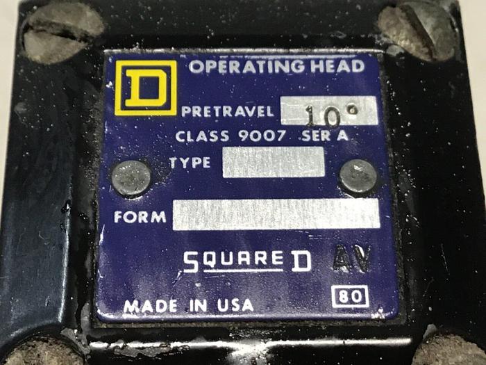 Used SQUARE D Limit Switch 9007-AEQ2699 #121444