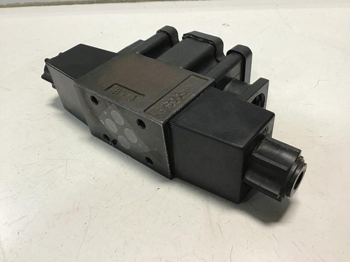 Used PARKER Valve D1VW20BVYCF4 75 #121966