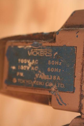 Used VICKERS Hydraulic Screw Motor MHT90-9595-30-IA96 Used