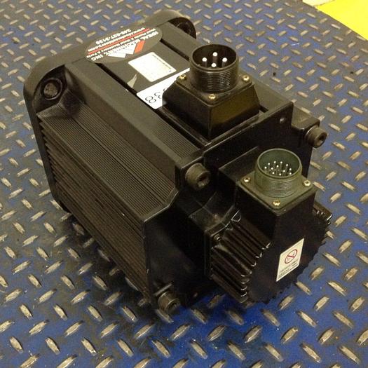 Used YASKAWA ELECTRIC AC Servo Motor SGMG-44AWA-NJ12 Used