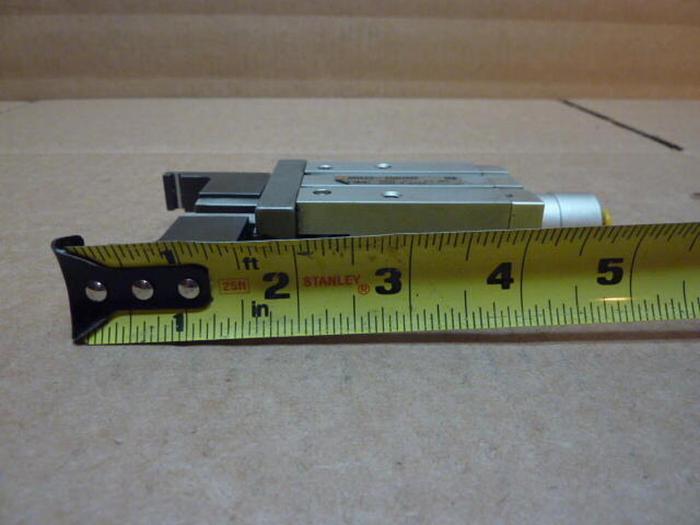 Used SMC Gripper MHZ2-20DNW #27399