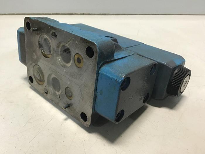 Used VICKERS Valve DG5S40431CETMUHL770 B1370 #142443