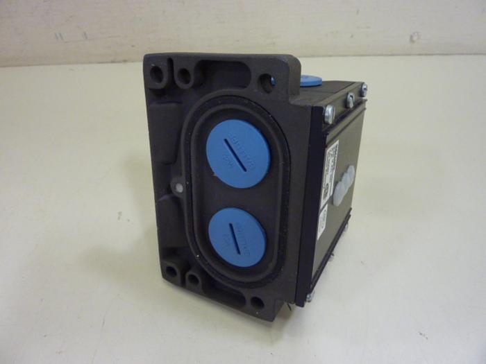 Used BALLUFF Limit Switch BNS 819-D03-R12-100-10-ED #58416
