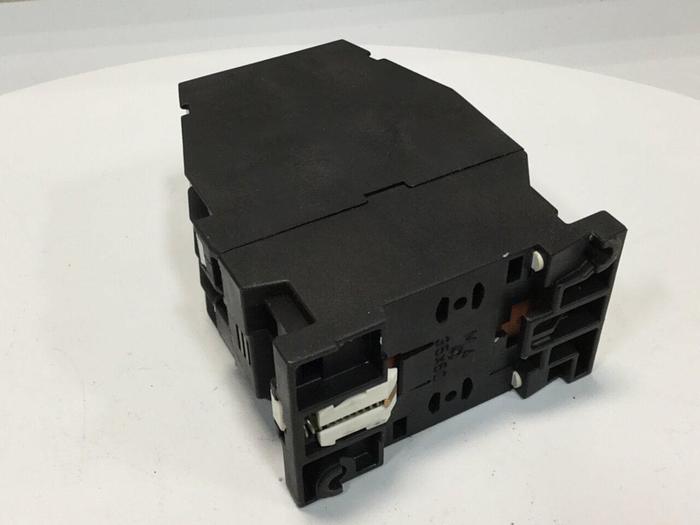 Used SIEMENS Contactor 3TF4011-0A #103476