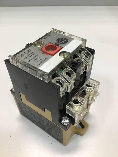 Used ALLEN BRADLEY AC Relay 700-P400A1 SER D #93027