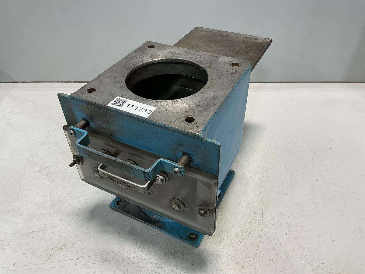 Used METAL FABRICATORS NO MODEL NUMBER