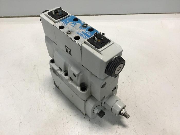 Used VICKERS Valve DG5S4 042C M U B6 60 #135594