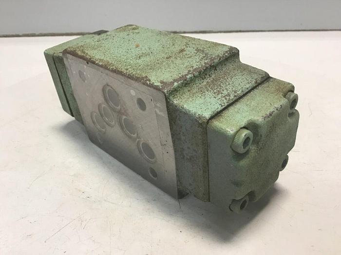 Used YUKEN Valve MPB-03-4-10 #137707