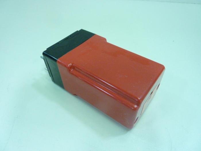 Used RED LION CONTROLS Pulse Rate Converter Relay PRA1-1021 #44172