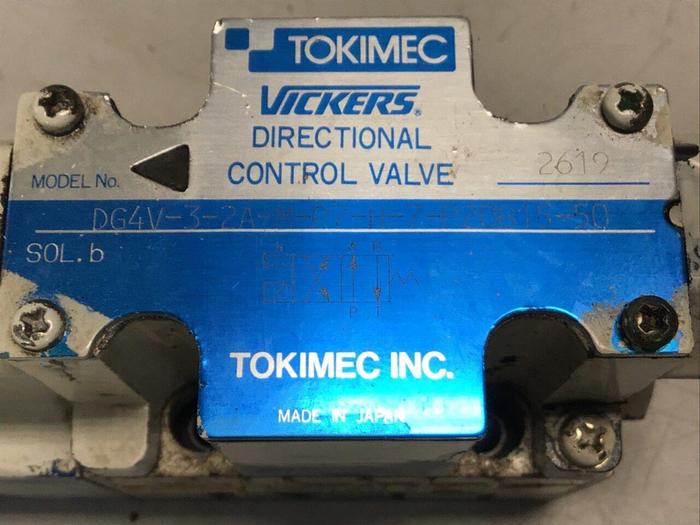 Used VICKERS Hydraulic Valve DG4V-3-2A-M-P7-H-7-P20B15-50 #134398