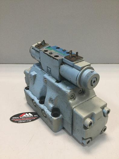 Used VICKERS Directional Control Valve DG5V-8-S-31C-E-T-M-U-HL-B13-10-EN502 #115014