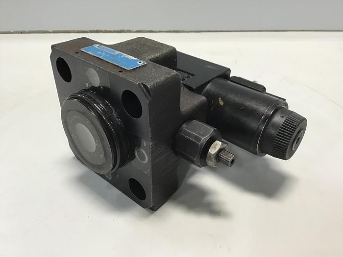 Used VICKERS Valve DG4V-3S-56BL-M-U-HL7-60-EN490 Used #145619