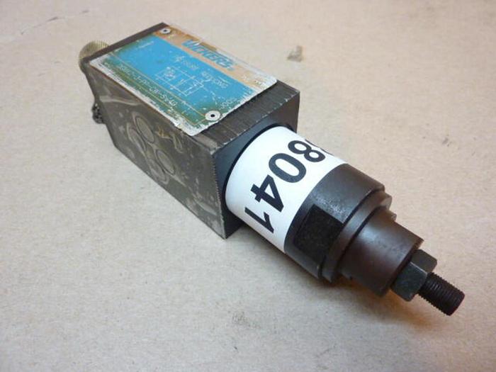 Used VICKERS Pressure Reducing Valve DGMX2-3-PP-CW-S-40 #38042