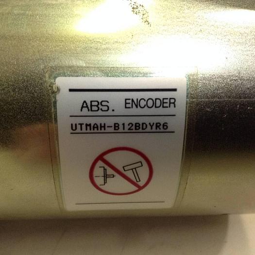 Used YASKAWA AC Servo Motor USASEM-02YRW11 Used