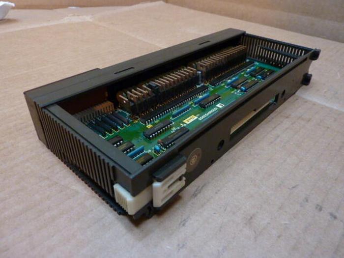 Used MITSUBISHI 32 Pt Output Module AY51 Used