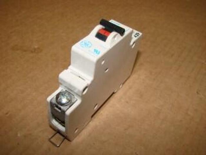 Used GENERAL ELECTRIC / GE 13 Amp Circuit Breaker V37113 #21279