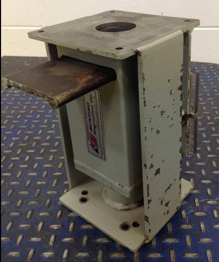 Used BUNTING Drawer Magnet w/ Shutoff 39-52000 USED