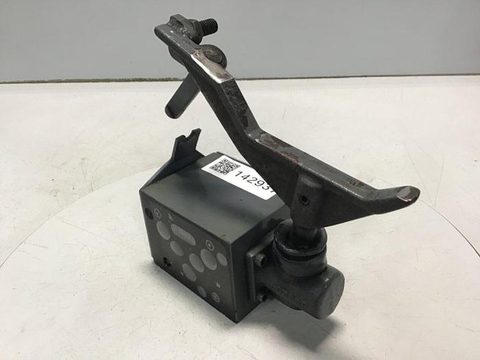 Used PARKER Directional Control Valve D3ML4BN10X4384 Used