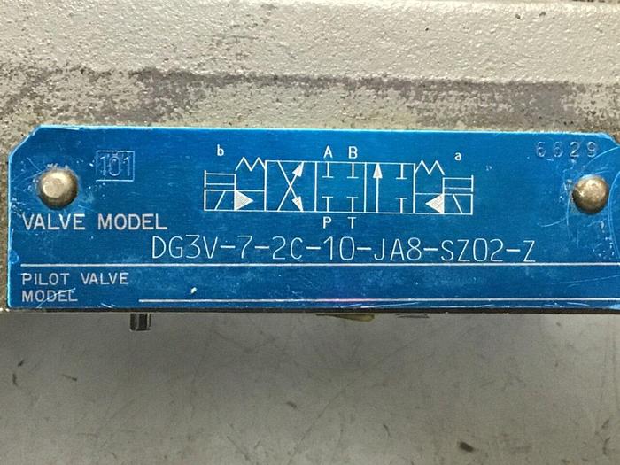 Used VICKERS Pilot Valve DG3V-7-2C-10-JA8-SZ02-Z #130504