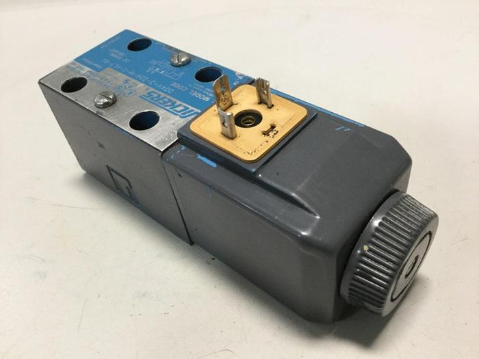 Used VICKERS Directional Hydraulic Valve DG4V322AMUHL760 Used
