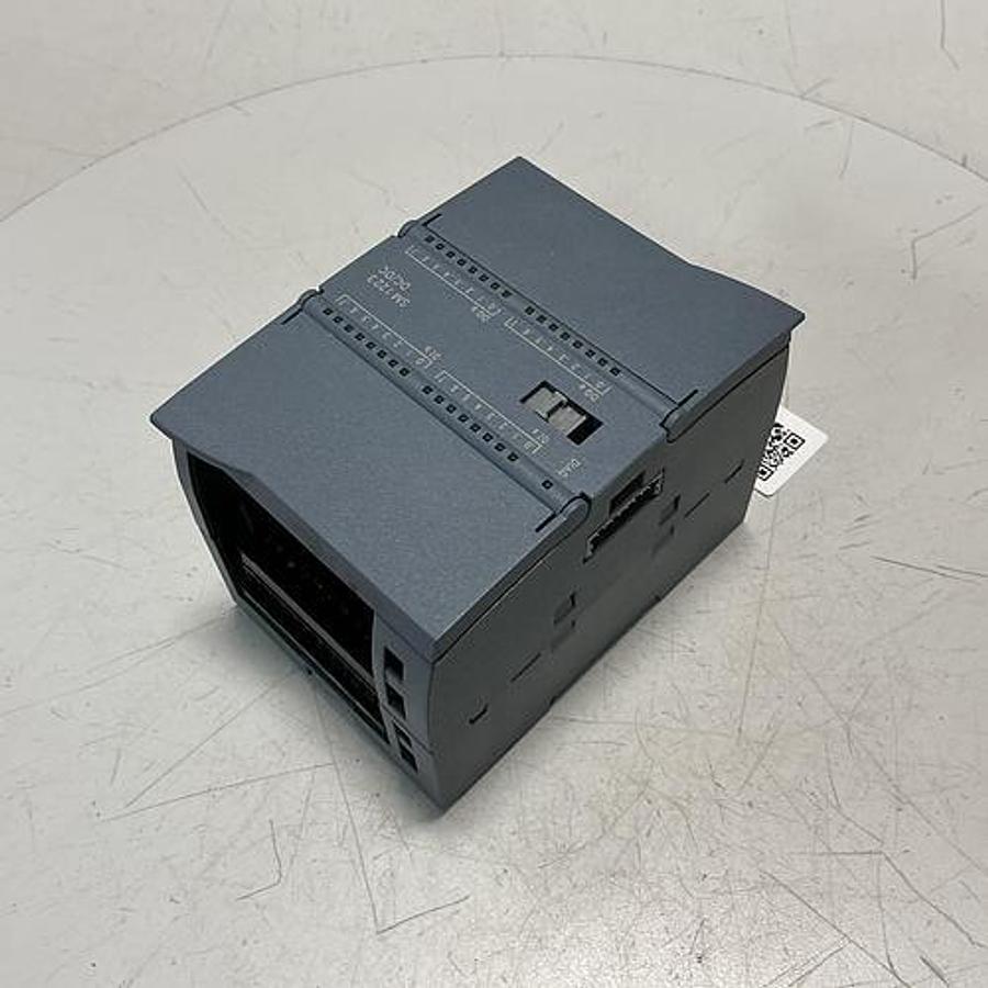 Used SIEMENS 6ES7 223-1BL30-0XB0 Simatic S7 USED #149455