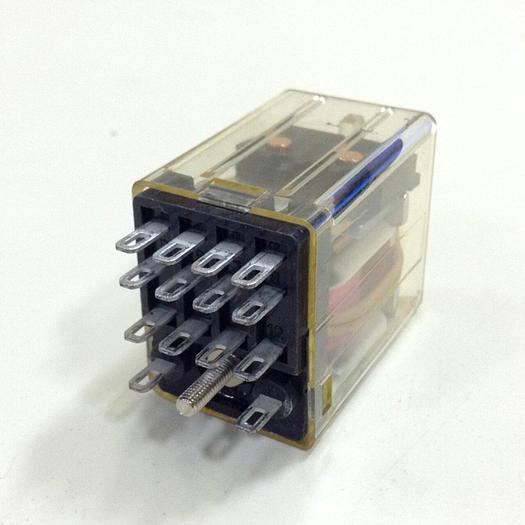 Used ALLEN BRADLEY Relay 700-HC24A1 SER A #76251