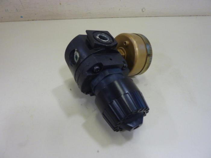 Used WILKERSON Regulator P16-02-N00A B99 #61509