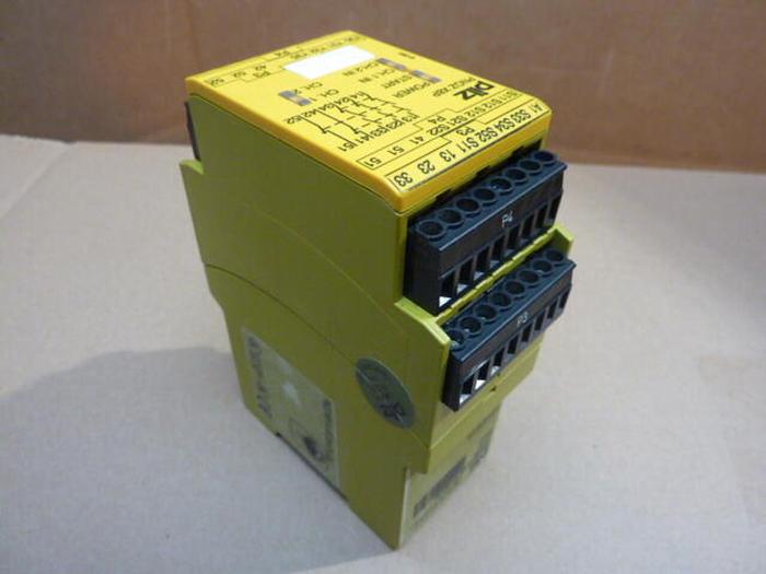 Used PILZ Safety Relay PNOZX8P24VDC3N/O2N/C2SO #36679