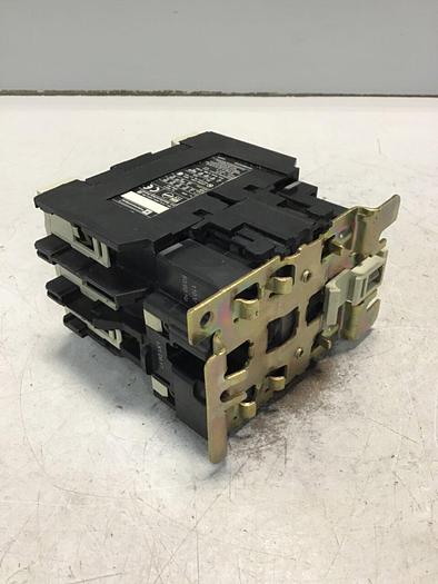 Used TELEMECANIQUE Contactor LC1D9511 #144465