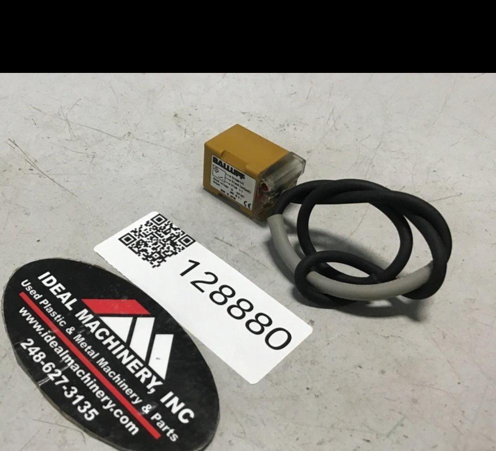 Used BALLUFF Proximity Sensor BES517 Q1605NU-X1.5 USED