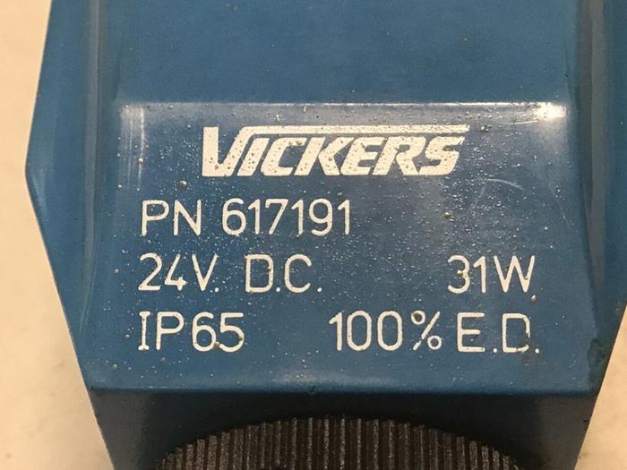 Used VICKERS Valve DG4V32AMUH730 #137828