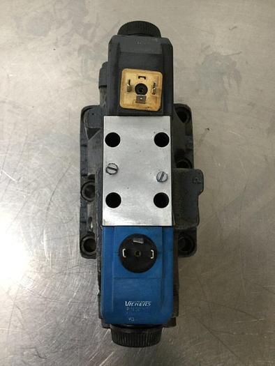 Used VICKERS Valve DG5S82CTMUHL740 Used