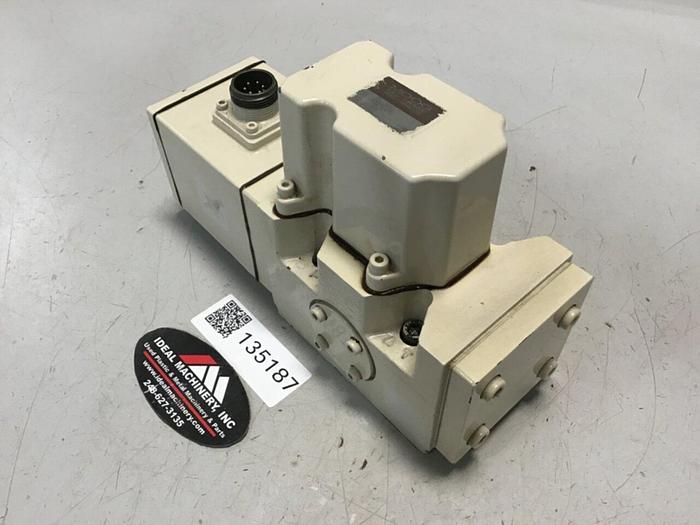 Used MOOG Valve J661-124 Used