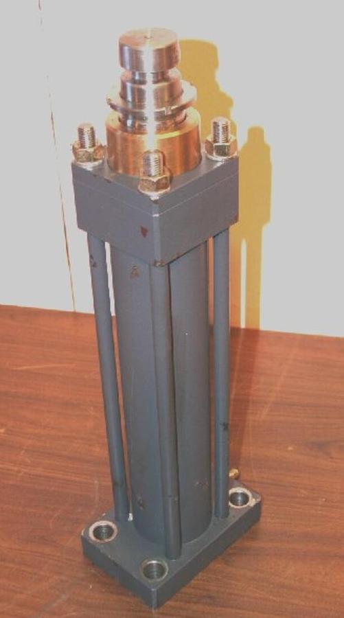 Used HYDRAULIC SUPPLY CO Hydraulic Cylinder HSC-218 USED