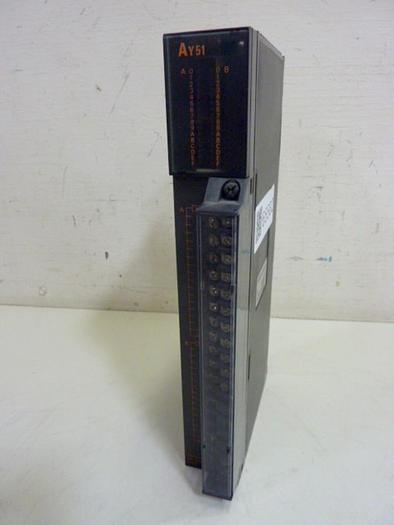 Used MITSUBISHI 32 Pt Output Module AY51 #65582