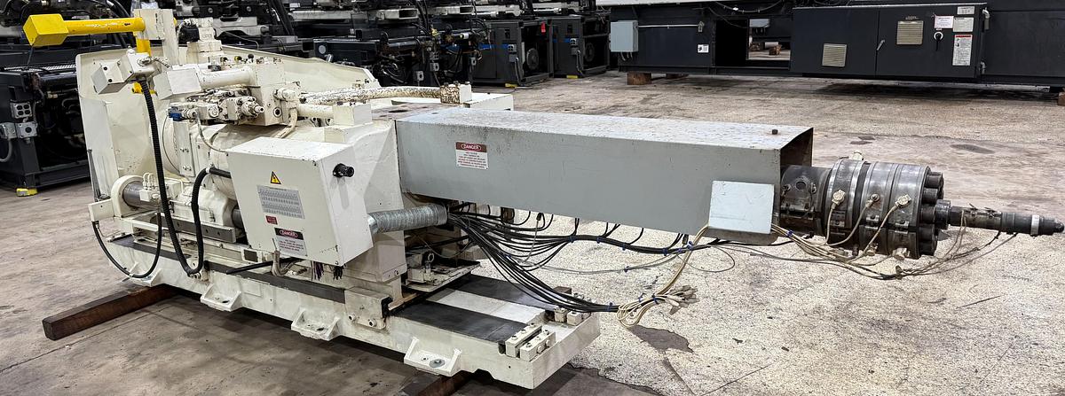Used TOSHIBA ISF500SII-27B INJECTION UNIT