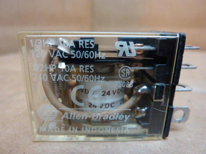 Used ALLEN BRADLEY Relay 700-HF32Z24 SER B #22387