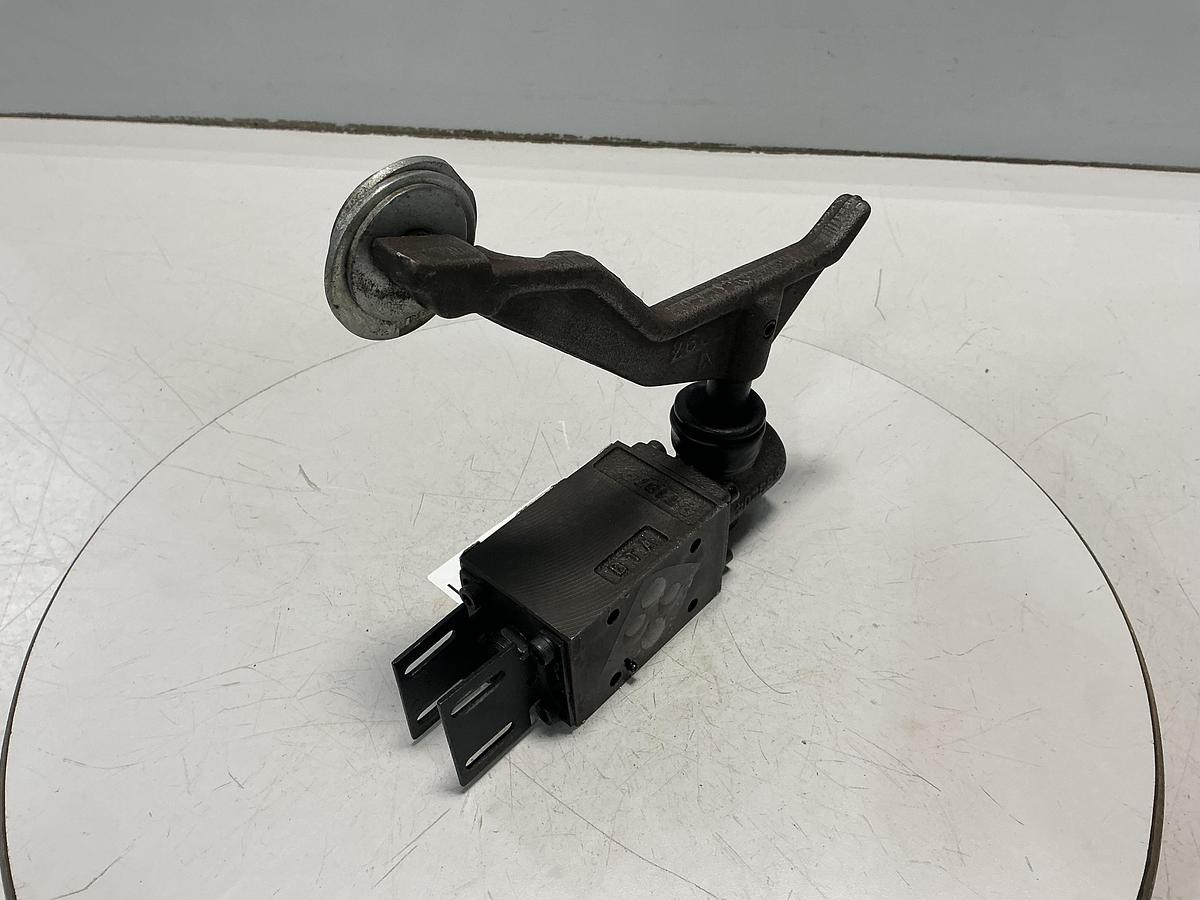 Used PARKER D1VMR4HN75XB100