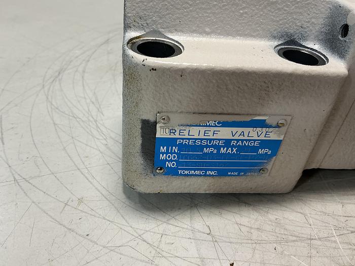 Used TOKIMEC DG4VS-3-0C-M-P7-H-7-P12-52