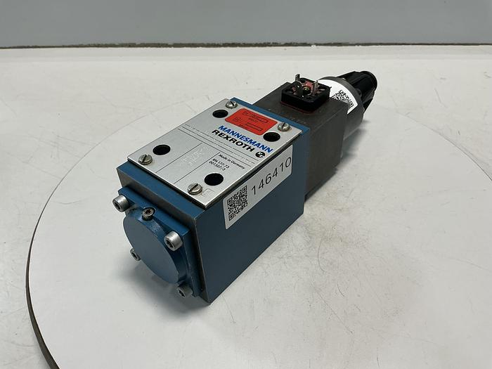 Used MANNESMANN REXROTH 4WRE 10 EA64-14/24K4/V-468