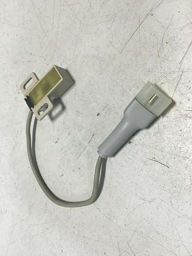 Used FUJI ELECTRIC Proximity Switch PE-B4D3 #128407