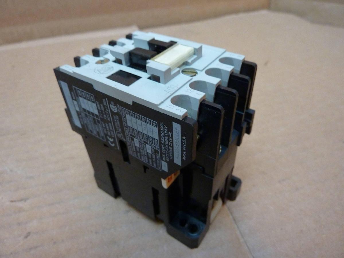 Used ALLEN BRADLEY Contactor 100-A09ND3 SER B Used