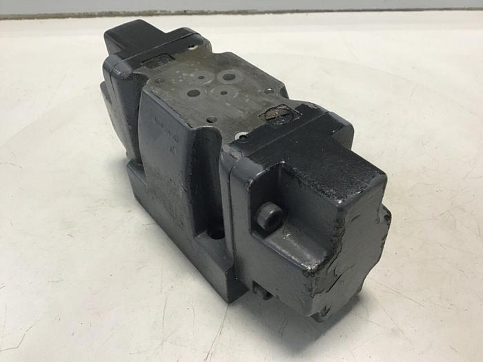 Used VICKERS Valve DG5S 5 2C T MU H7 21 #132252