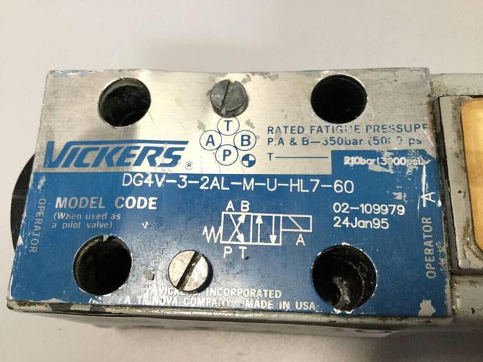 Used VICKERS Valves DG4V-3-2AL-M-U-HL7-60 #98836