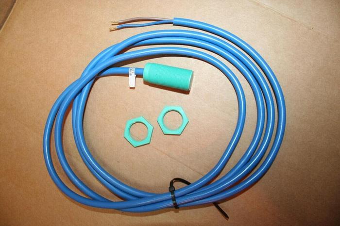PEPPERL & FUCHS Micro Switch 008666 New