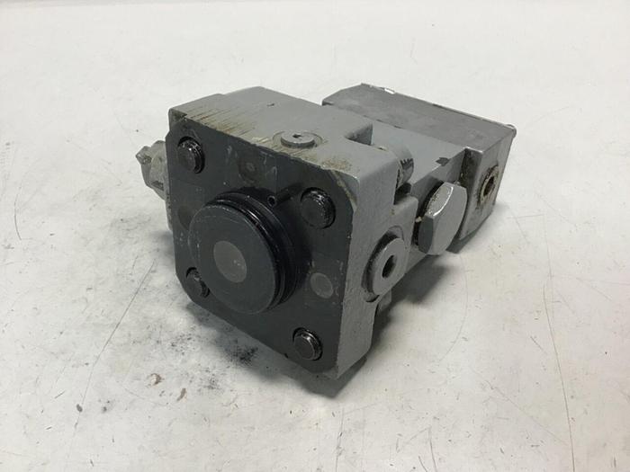 Used VICKERS Valve DG4V32ALMFWB660EN21 #138779